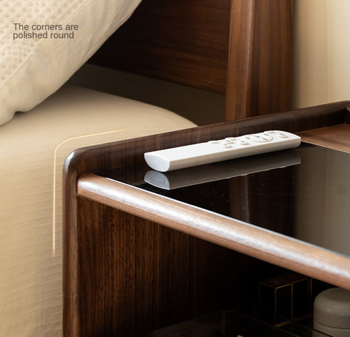 Black walnut solid wood nightstand socket, lamp)